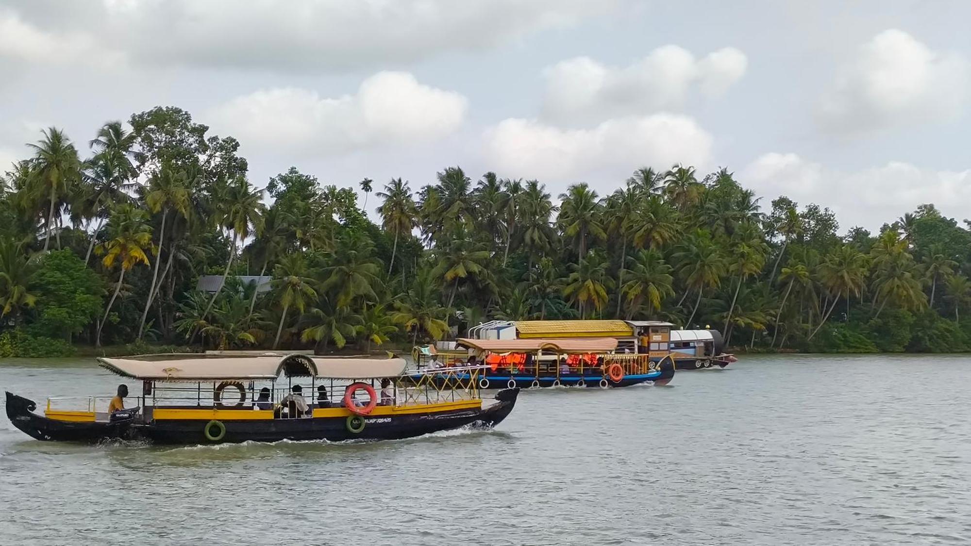 Islandstay-A Riverside Property كولاّم المظهر الخارجي الصورة